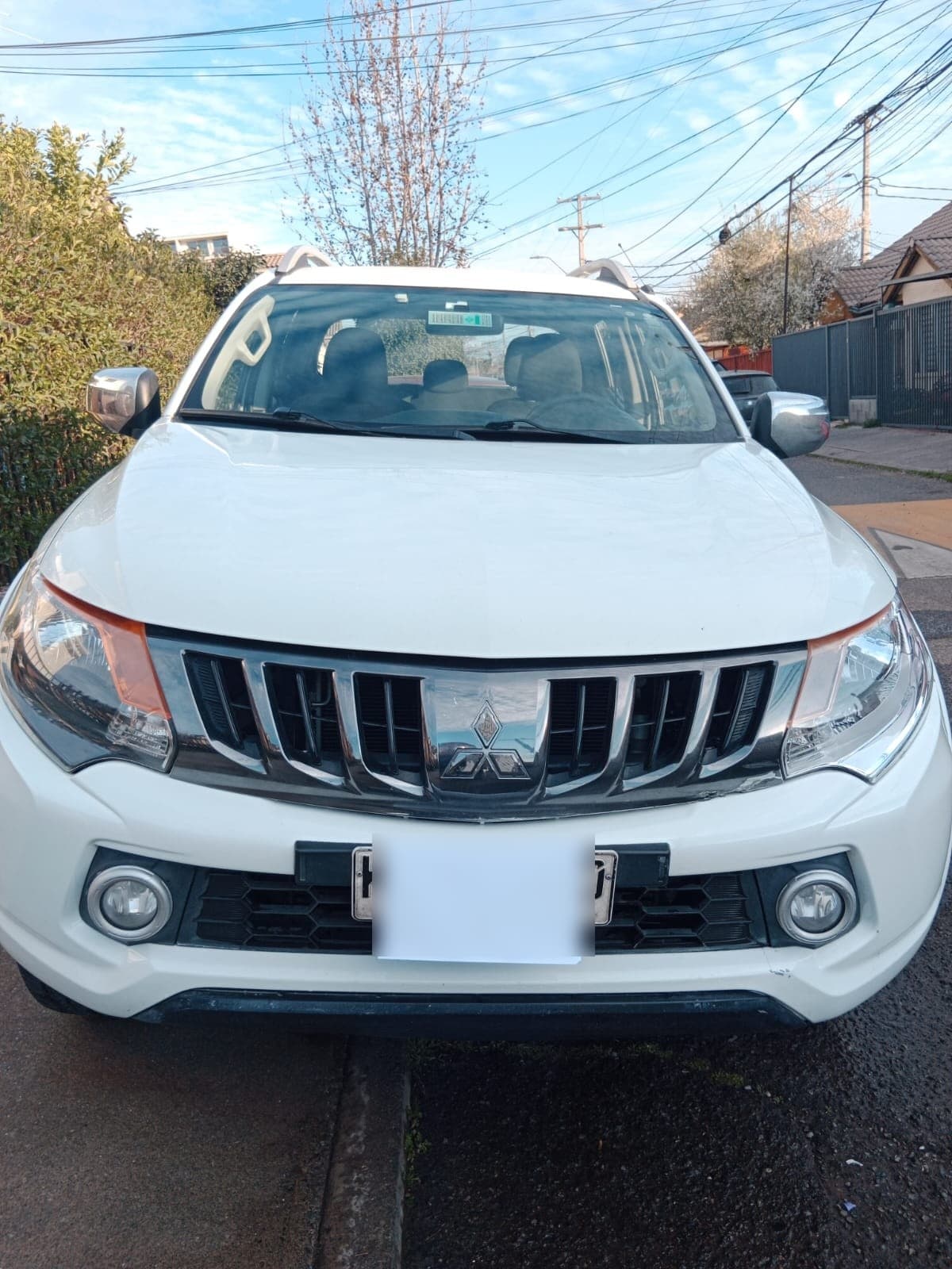 MITSUBISHI L200 2.4 Work Cr Wf Mt 4x2 Diesel año 2018