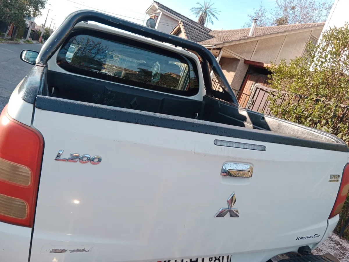 MITSUBISHI L200 2.4 Work Cr Wf Mt 4x2 Diesel año 2018