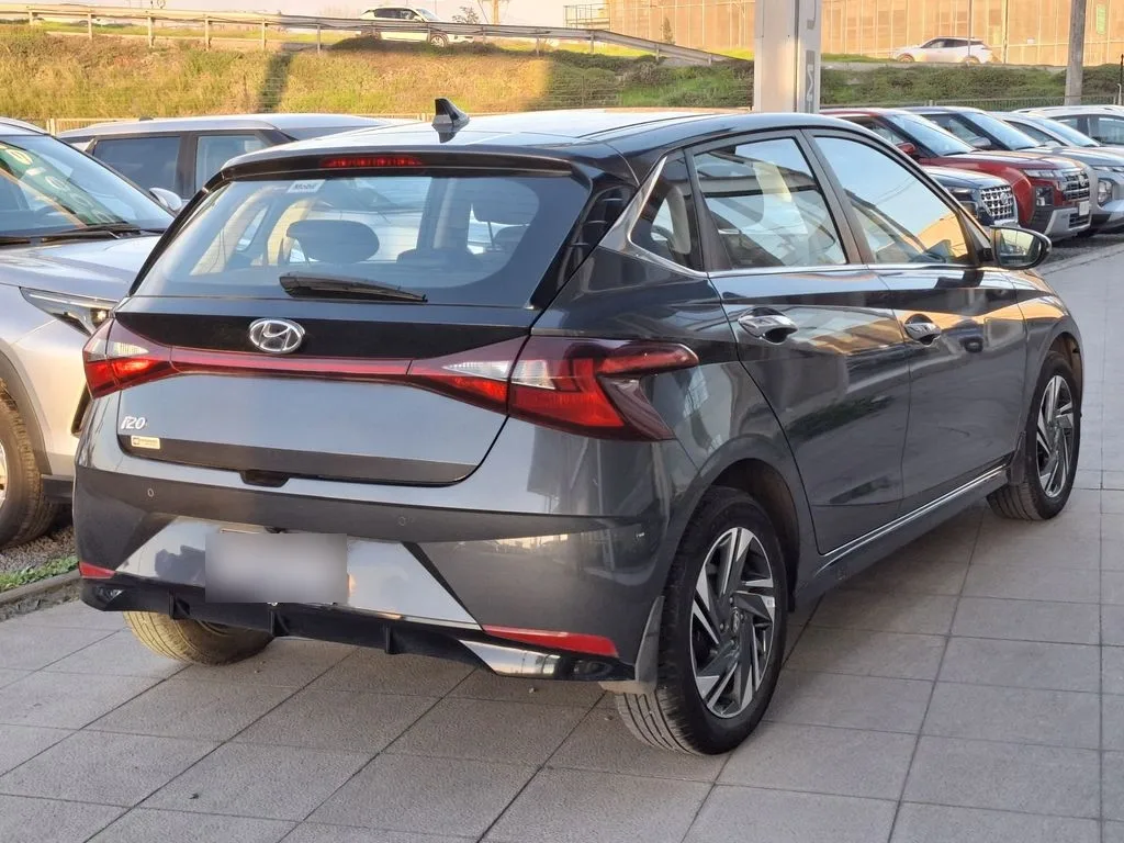 Hyundai I20 1.4 Bi3 Plus Mt año 2023