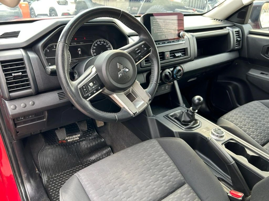 Mitsubishi L200 Katana Xrt 4x4 2.4 año 2024