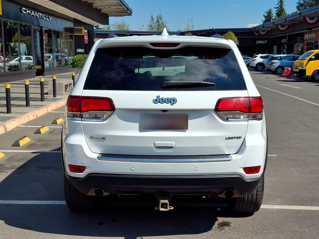 Jeep Grand Cherokee 3.6 Limited 4x4 At 5p año 2022