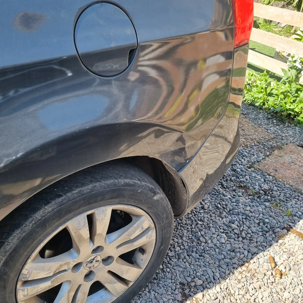 PEUGEOT 5008 2.0 Allure Hdi 165hp Eat6 At Diesel año 2014