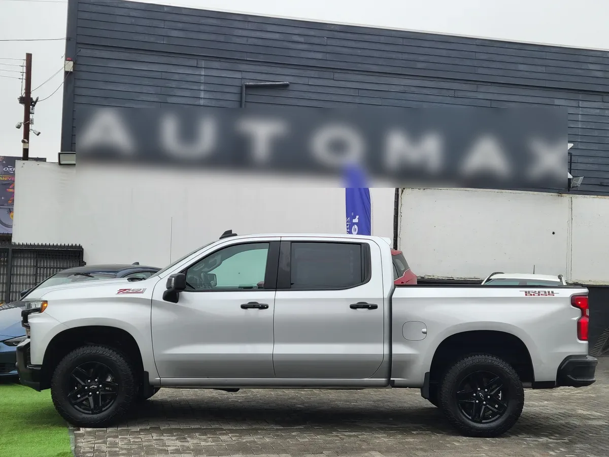 CHEVROLET SILVERADO 5.3 Cc Lt Tb At 4x4 año 2019