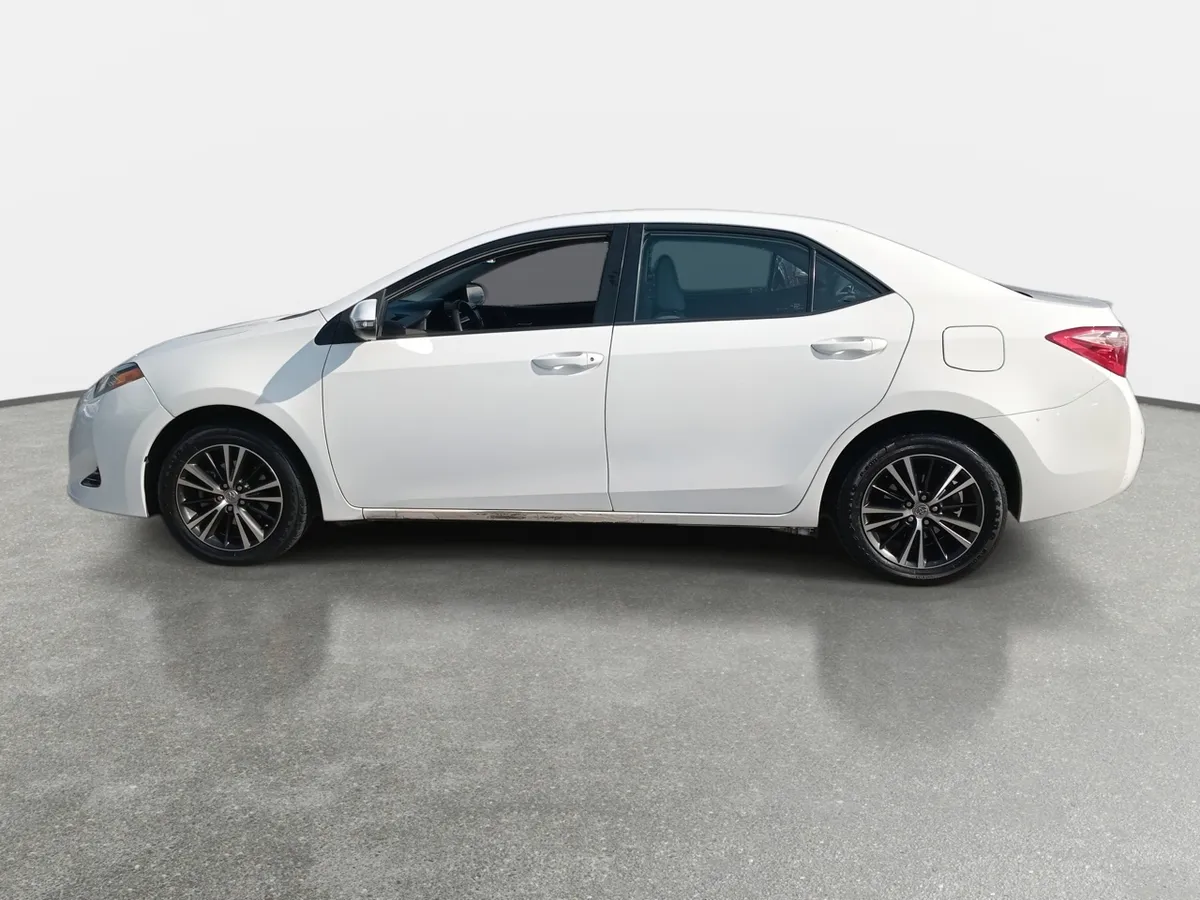 Toyota Corolla 1.8 Lei 4x2 Cvt At 4p año 2017