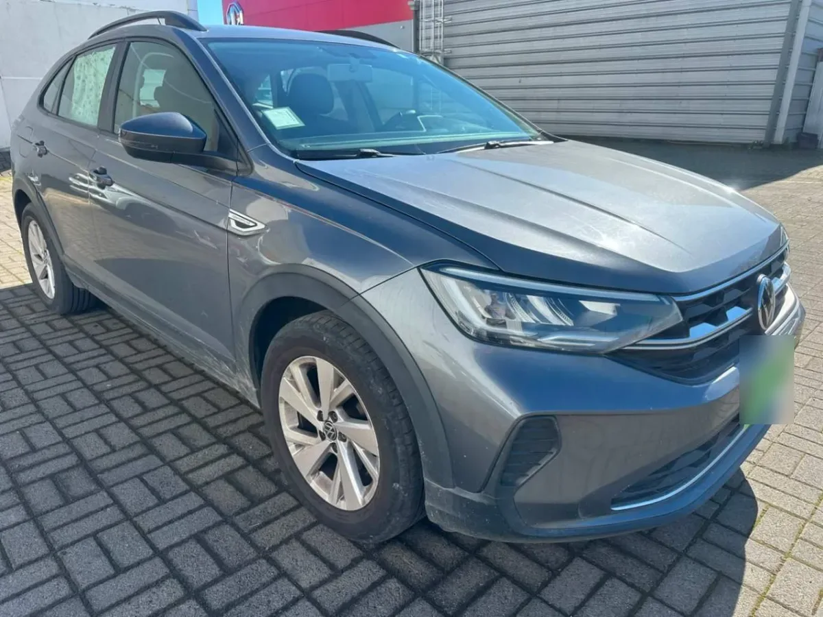 Volkswagen Nivus 1.0 Tsi Comfortline 4x2 At 5p año 2023