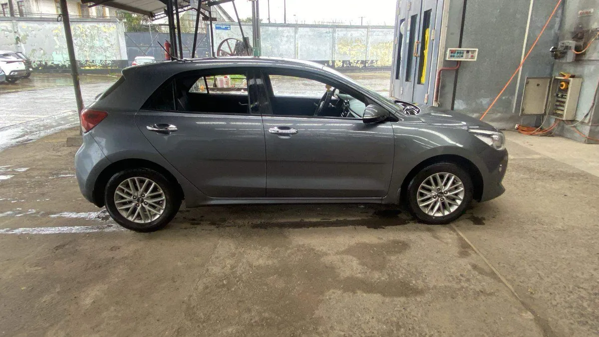 Kia Rio 5 1.4 Ex Full 4x2 Hb 6mt 5p año 2019