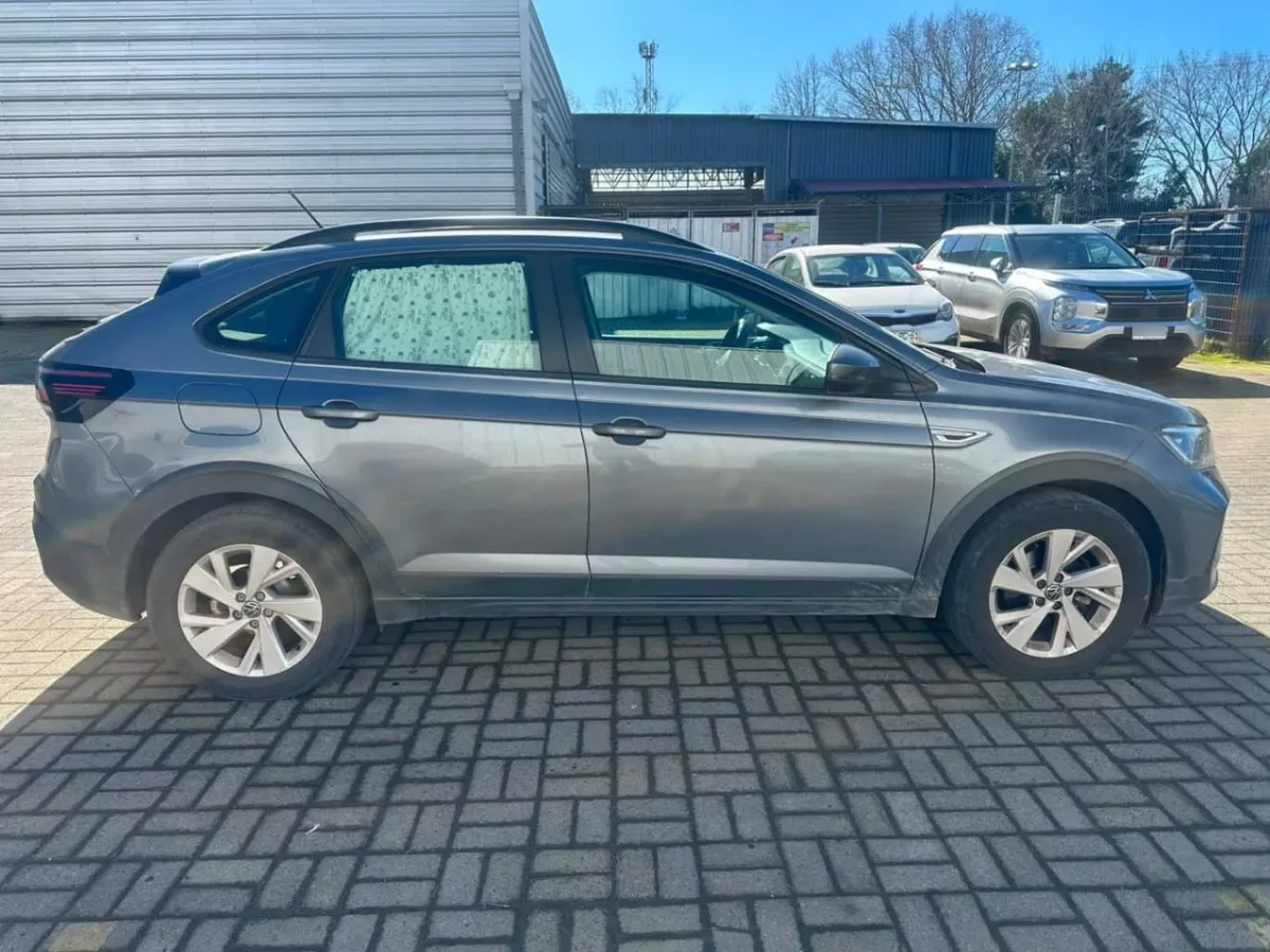 Volkswagen Nivus 1.0 Tsi Comfortline 4x2 At 5p año 2023