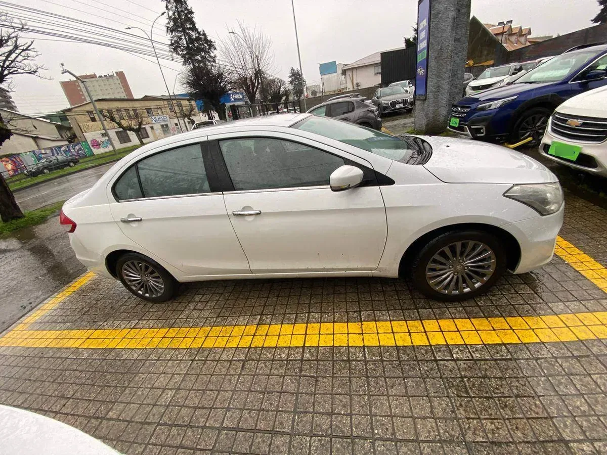 Suzuki Ciaz 1.4 Glx 4x2 Mt 4p año 2019