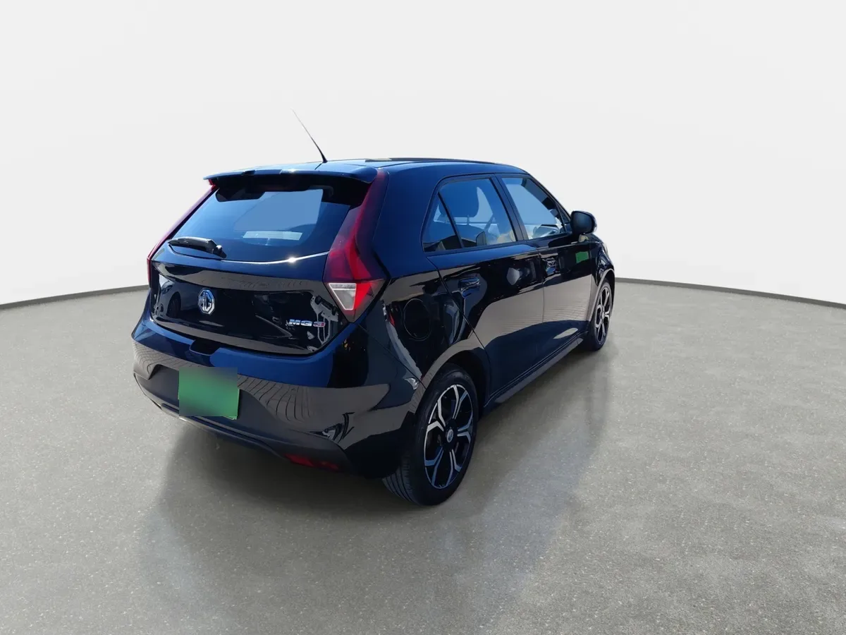 MG Mg 3 1.5 Comfort 4x2 Hb Mt 5p año 2023