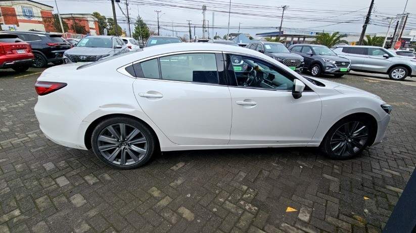 Mazda 6 2.0 V Ca 4x2 6mt 4p año 2021
