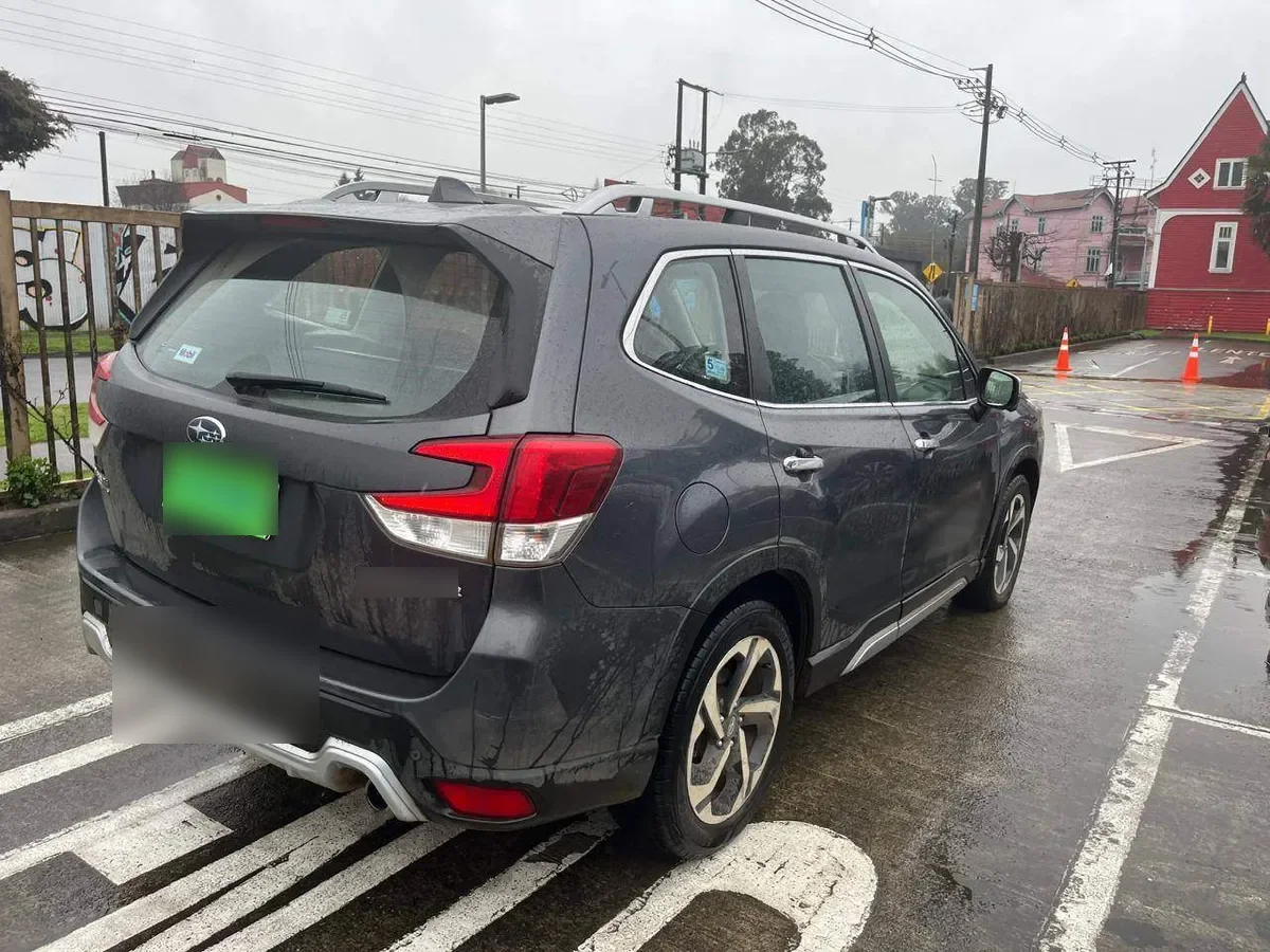 Subaru Forester 2.5i Limited Eyesight Awd At 5p año 2022