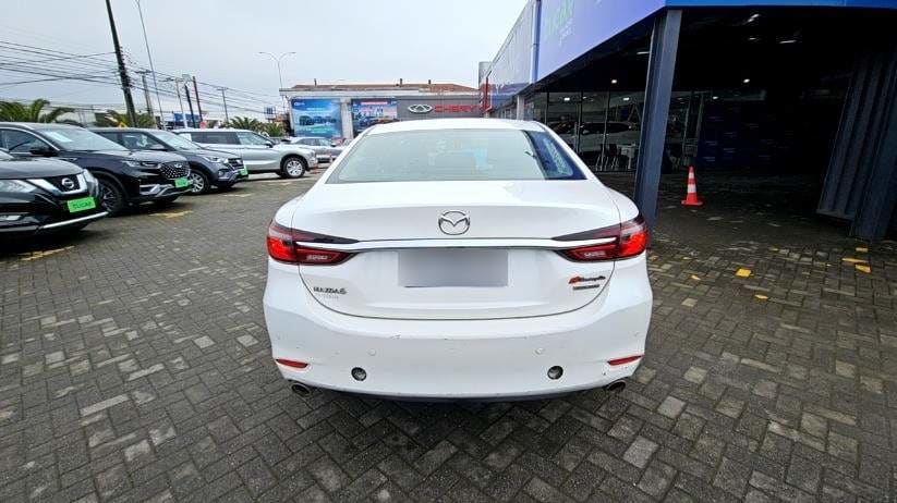 Mazda 6 2.0 V Ca 4x2 6mt 4p año 2021