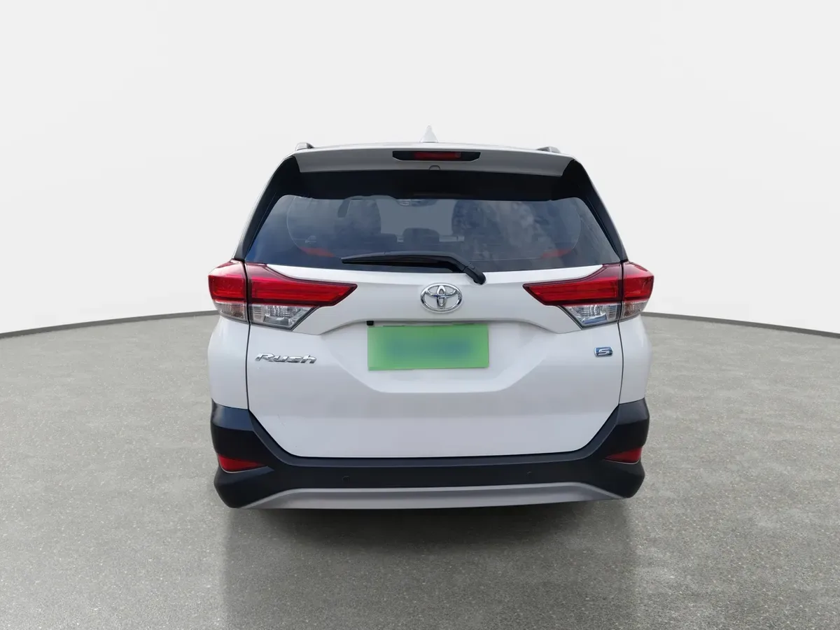 Toyota Rush 1.5 Xli 4x2 At 5p año 2021
