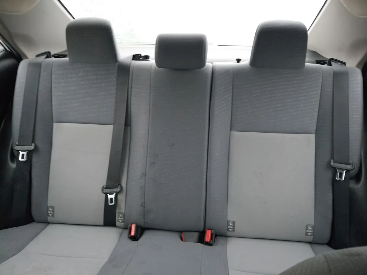 Toyota Corolla 1.8 Lei 4x2 Cvt At 4p año 2017