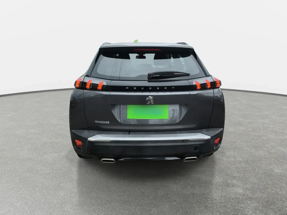 Peugeot 2008 1.2 Active Puretech 4x2 130 Mt 5p año 2021