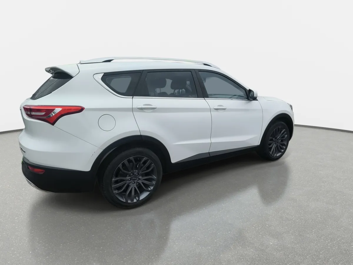 Jetour X70 1.5t Gl 4x2 Mt 5p año 2024