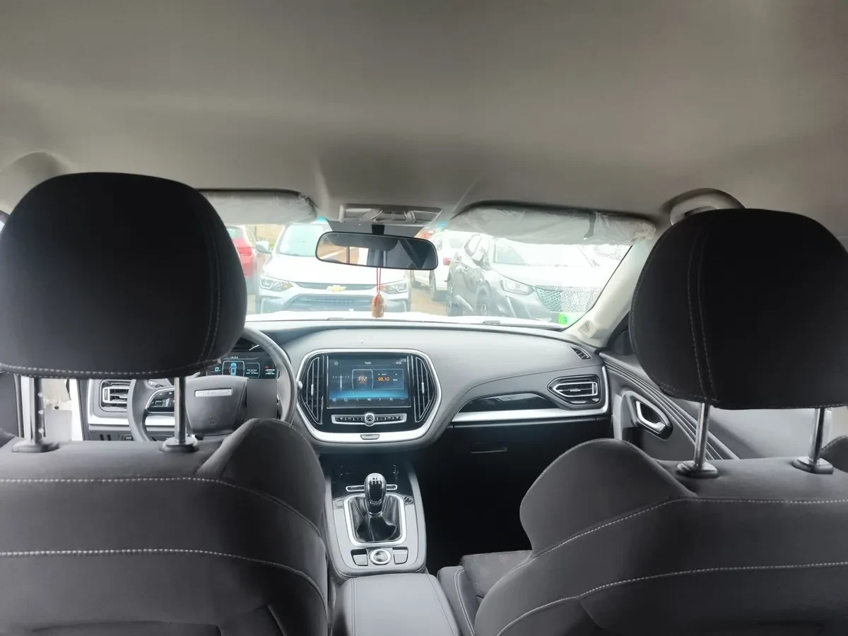 Jetour X70 1.5t Gl 4x2 Mt 5p año 2024