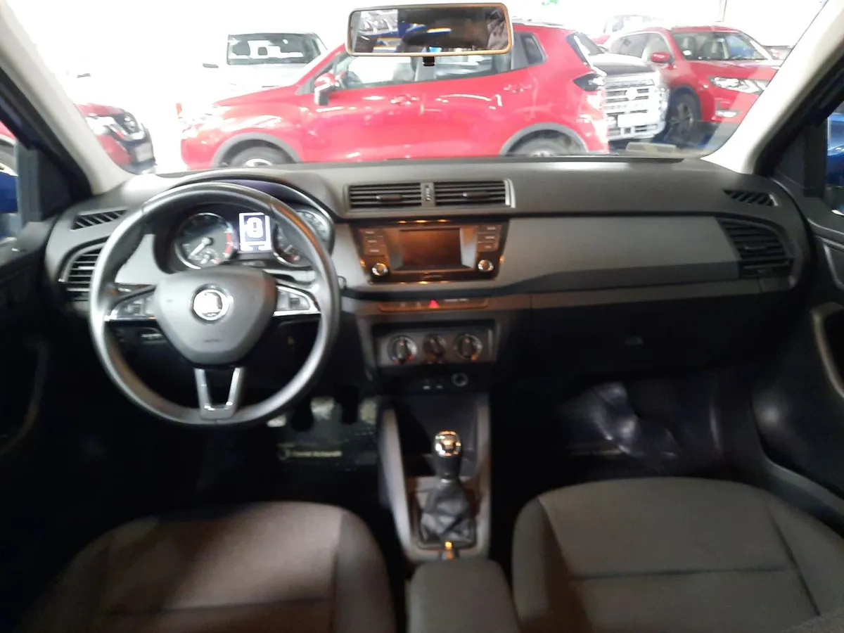 Skoda Fabia 1.0 Active 4x2 Mt 5p año 2019