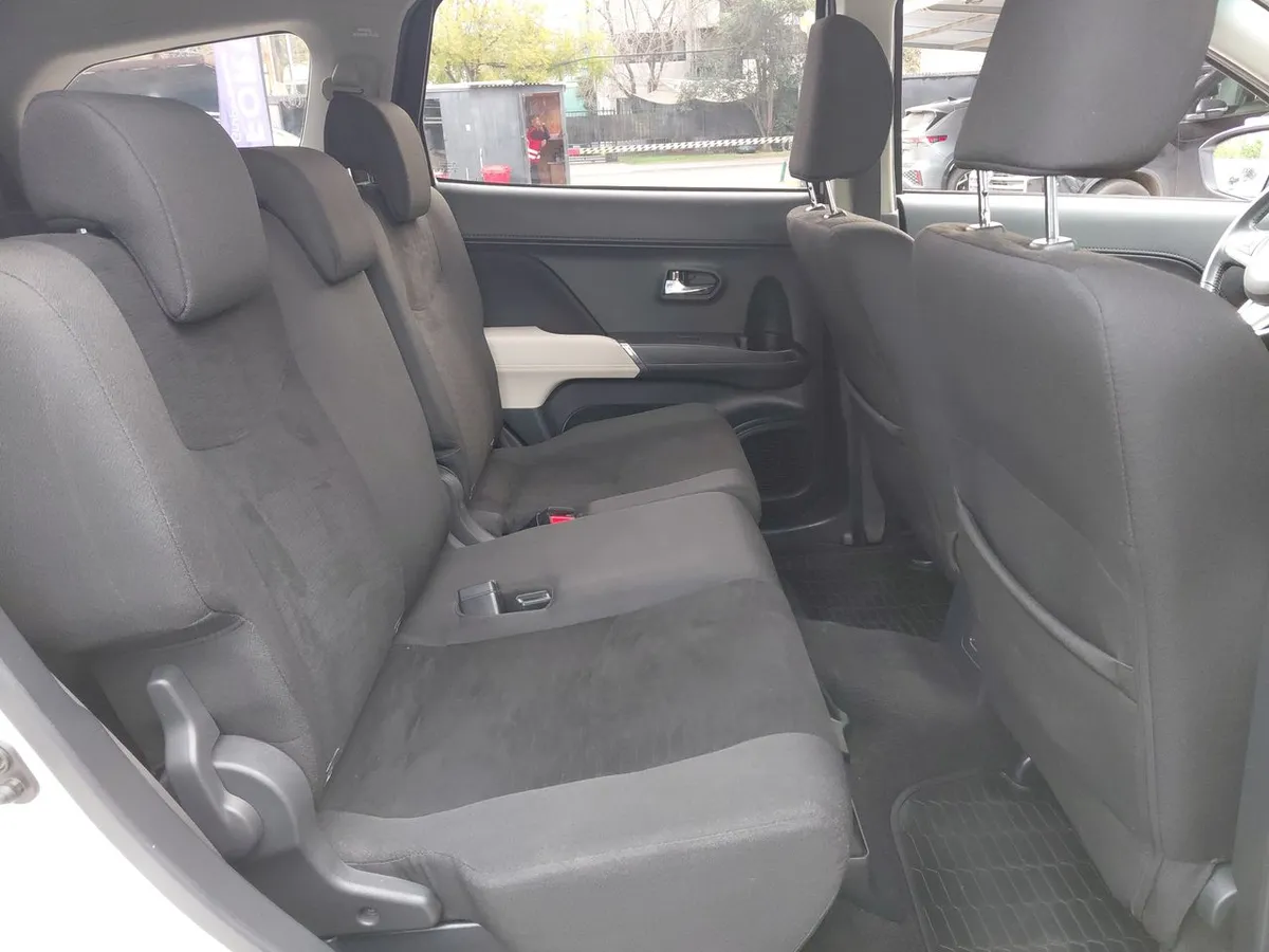 Toyota Rush 1.5 Xli 4x2 At 5p año 2021