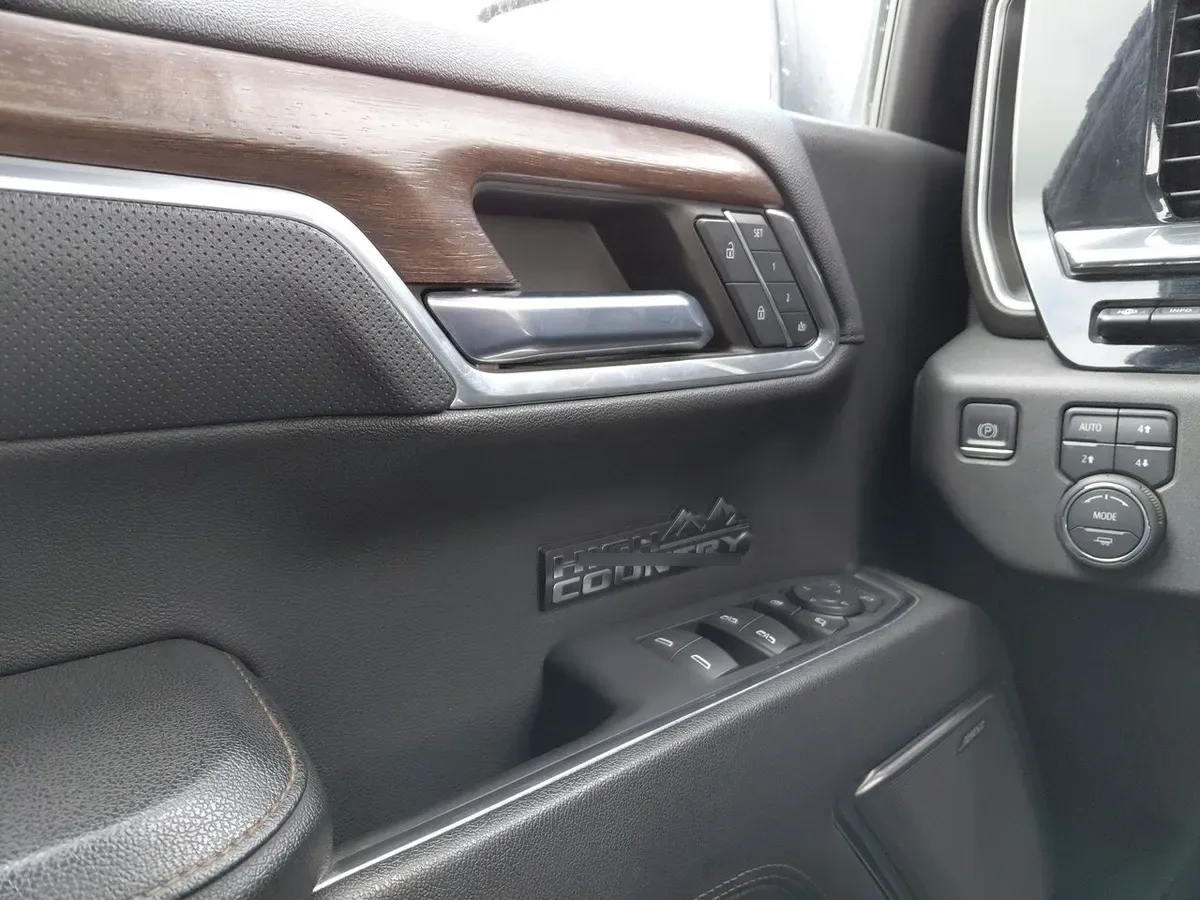 Chevrolet Silverado 3.0 High Country 4x4 At 4p año 2023