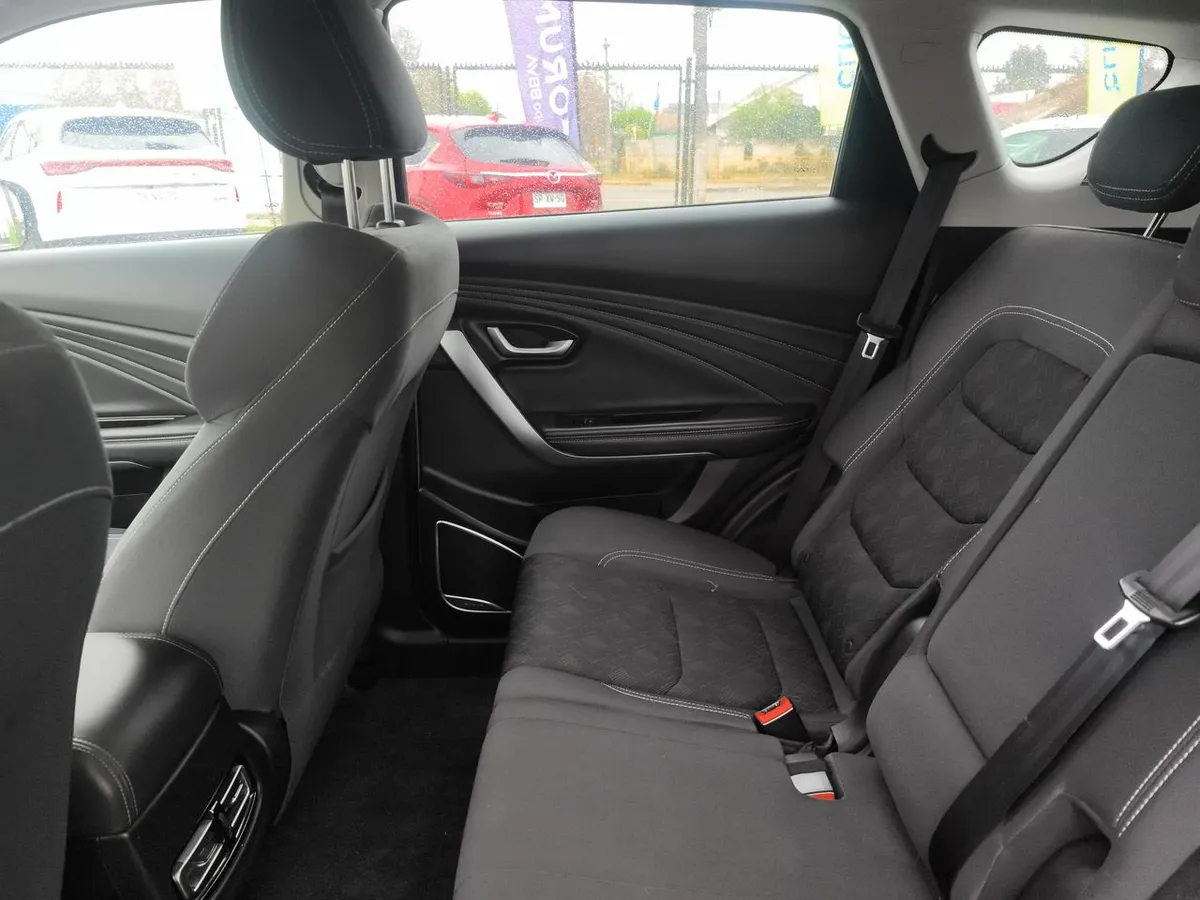 Jetour X70 1.5t Gl 4x2 Mt 5p año 2024