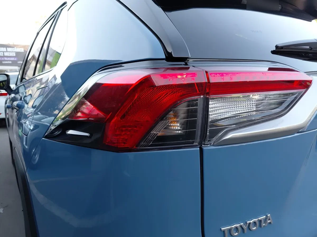 Toyota Rav 4 2.5 Limited Hybrid Hv 4x4 Cvt At 5p año 2026