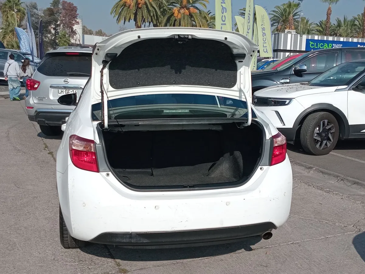 Toyota Corolla 1.8 Lei 4x2 Cvt At 4p año 2017