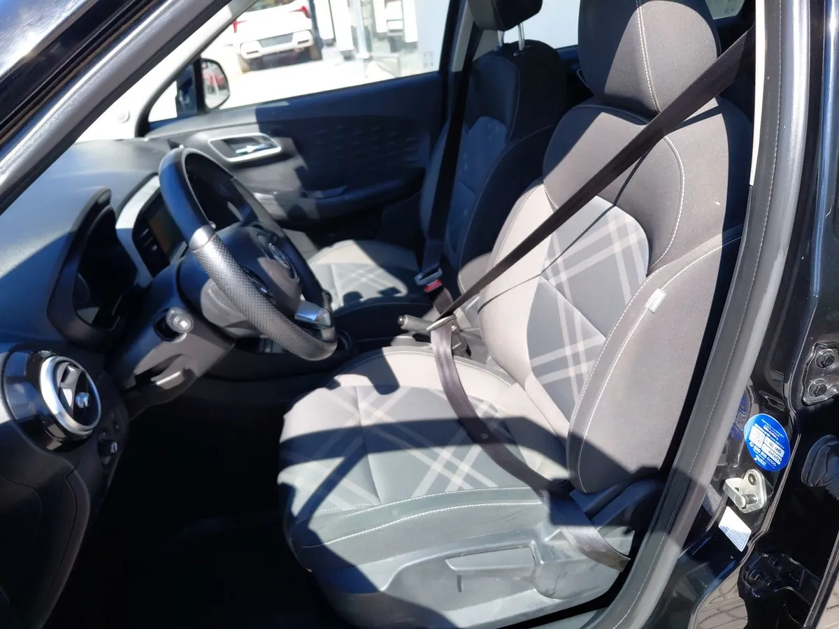 MG Mg 3 1.5 Comfort 4x2 Hb Mt 5p año 2023