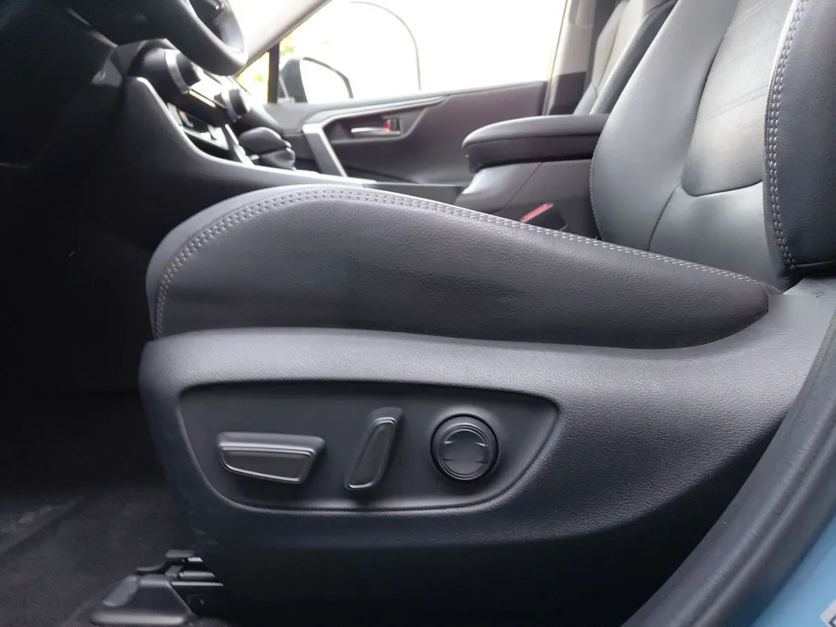 Toyota Rav 4 2.5 Limited Hybrid Hv 4x4 Cvt At 5p año 2026