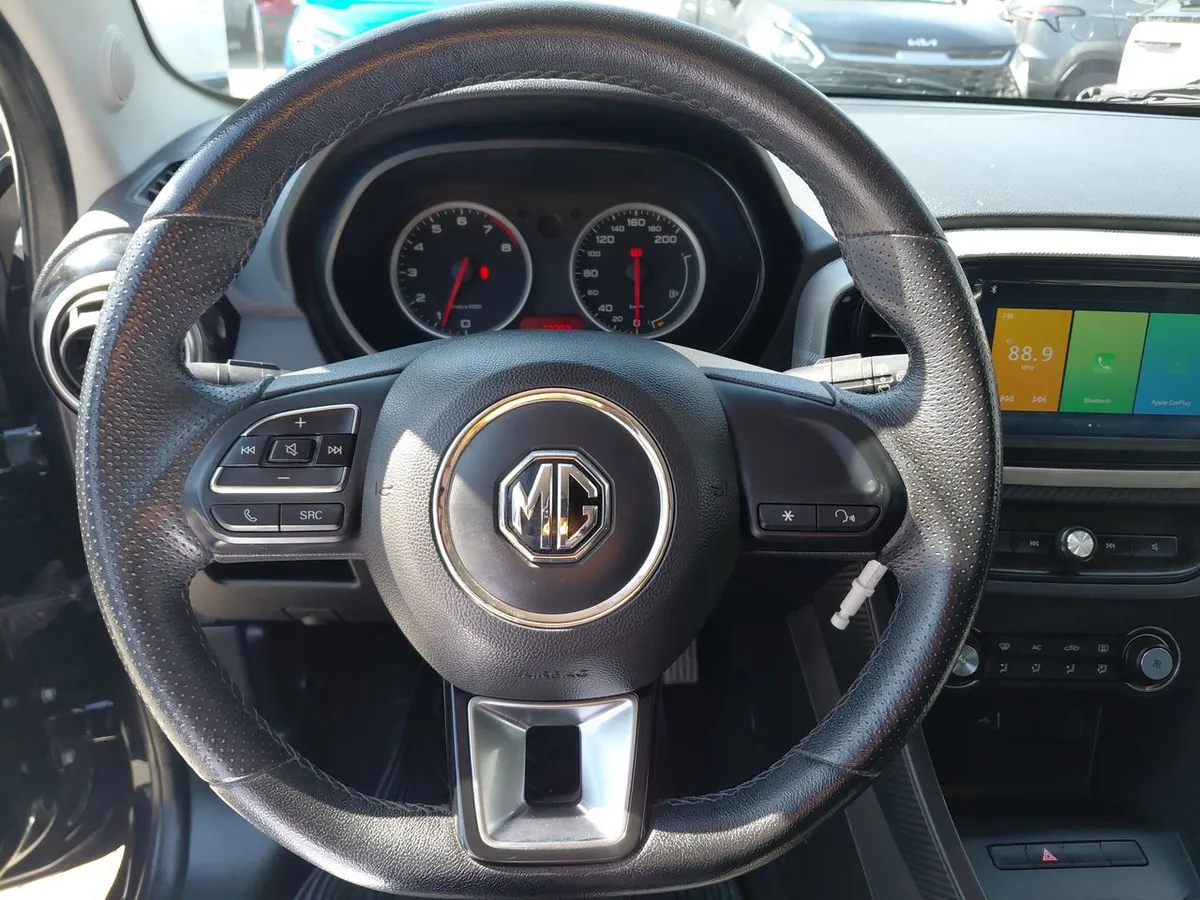MG Mg 3 1.5 Comfort 4x2 Hb Mt 5p año 2023