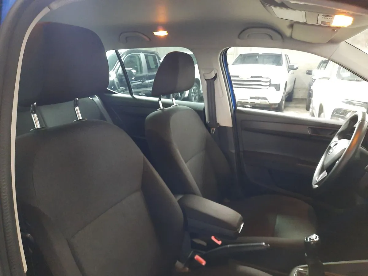 Skoda Fabia 1.0 Active 4x2 Mt 5p año 2019