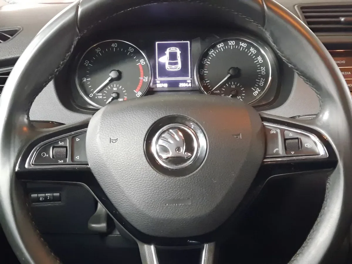 Skoda Fabia 1.0 Active 4x2 Mt 5p año 2019