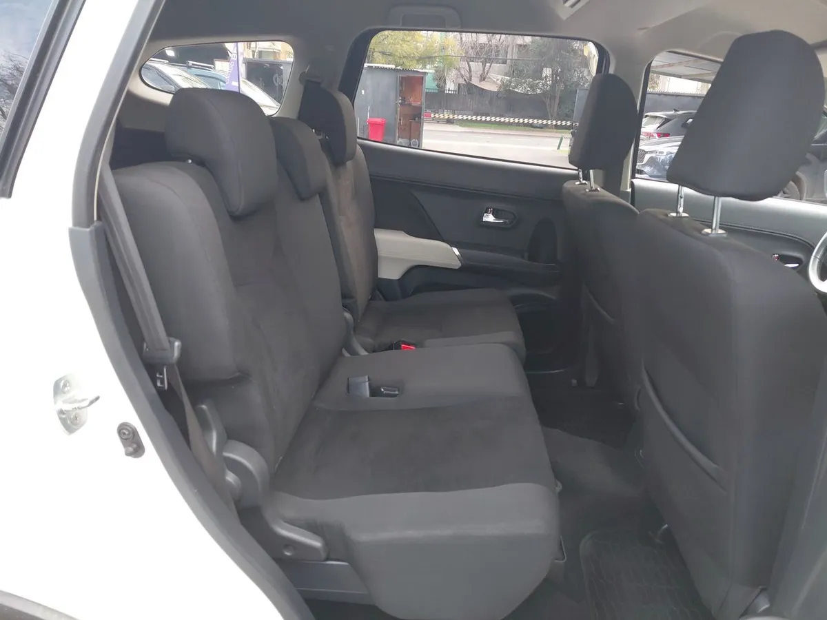 Toyota Rush 1.5 Xli 4x2 At 5p año 2021