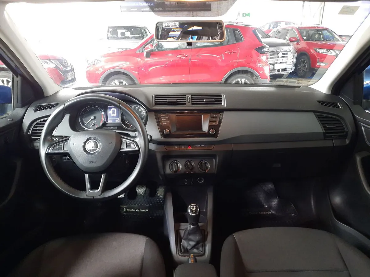 Skoda Fabia 1.0 Active 4x2 Mt 5p año 2019