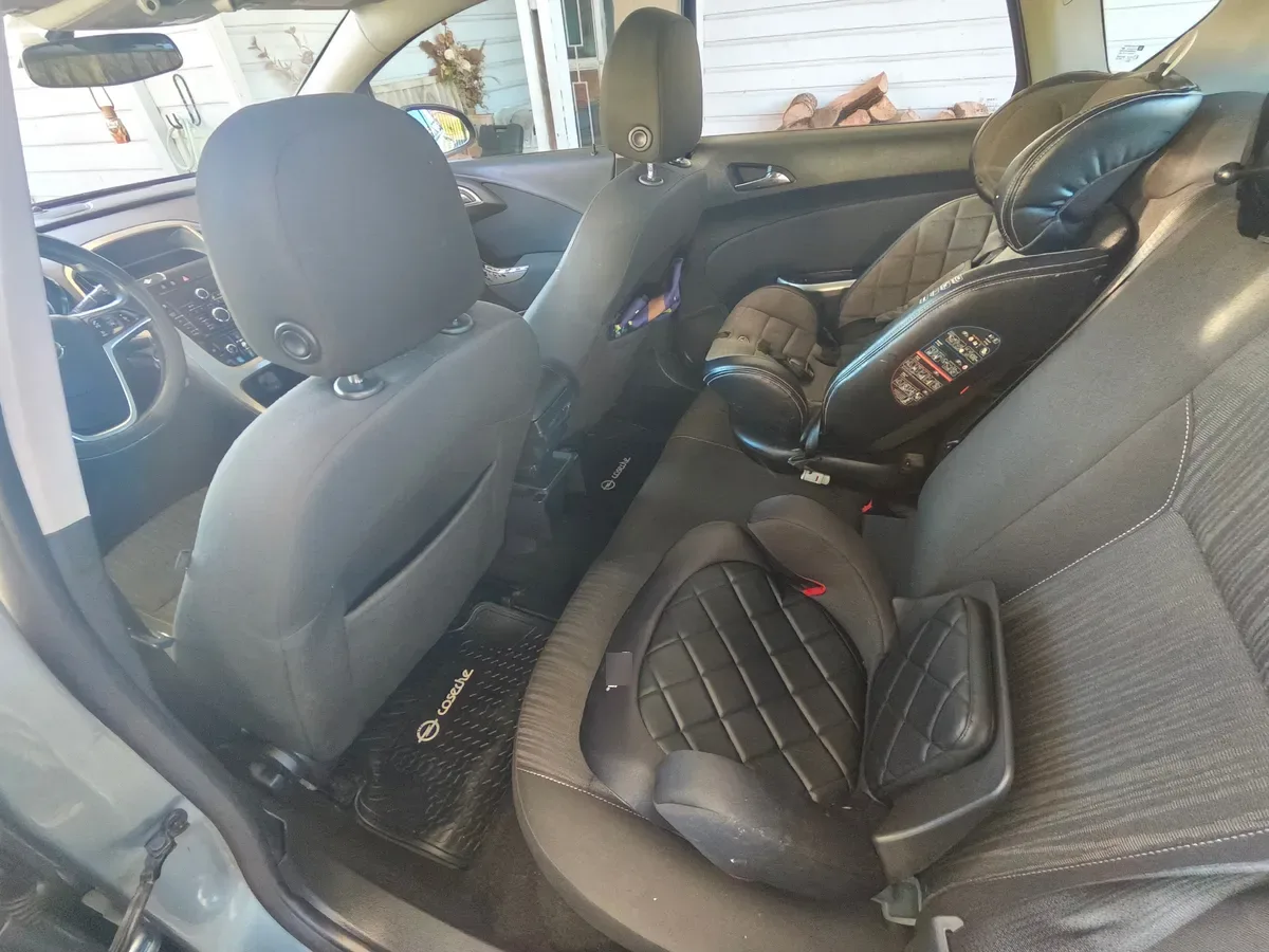 Opel Astra 1.6 Iii Cosmo Hb5d At año 2013
