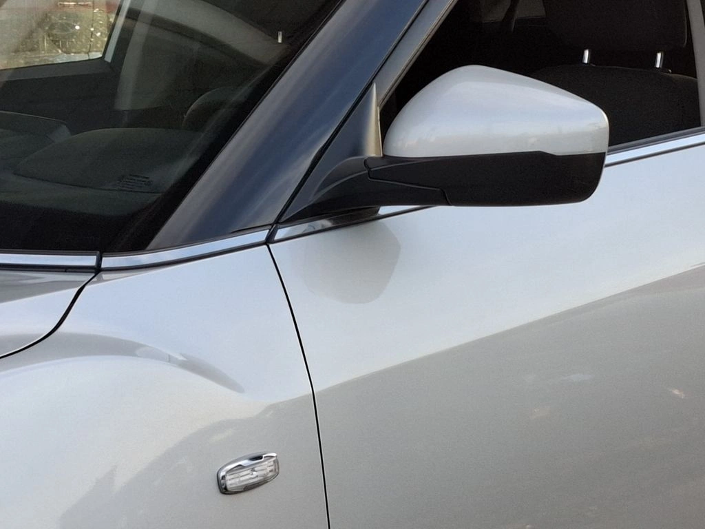 Ssangyong Tivoli Lx 1.6 año 2021