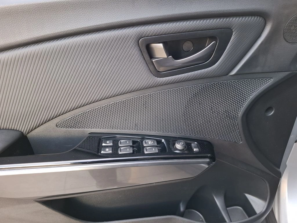 Ssangyong Tivoli Lx 1.6 año 2021
