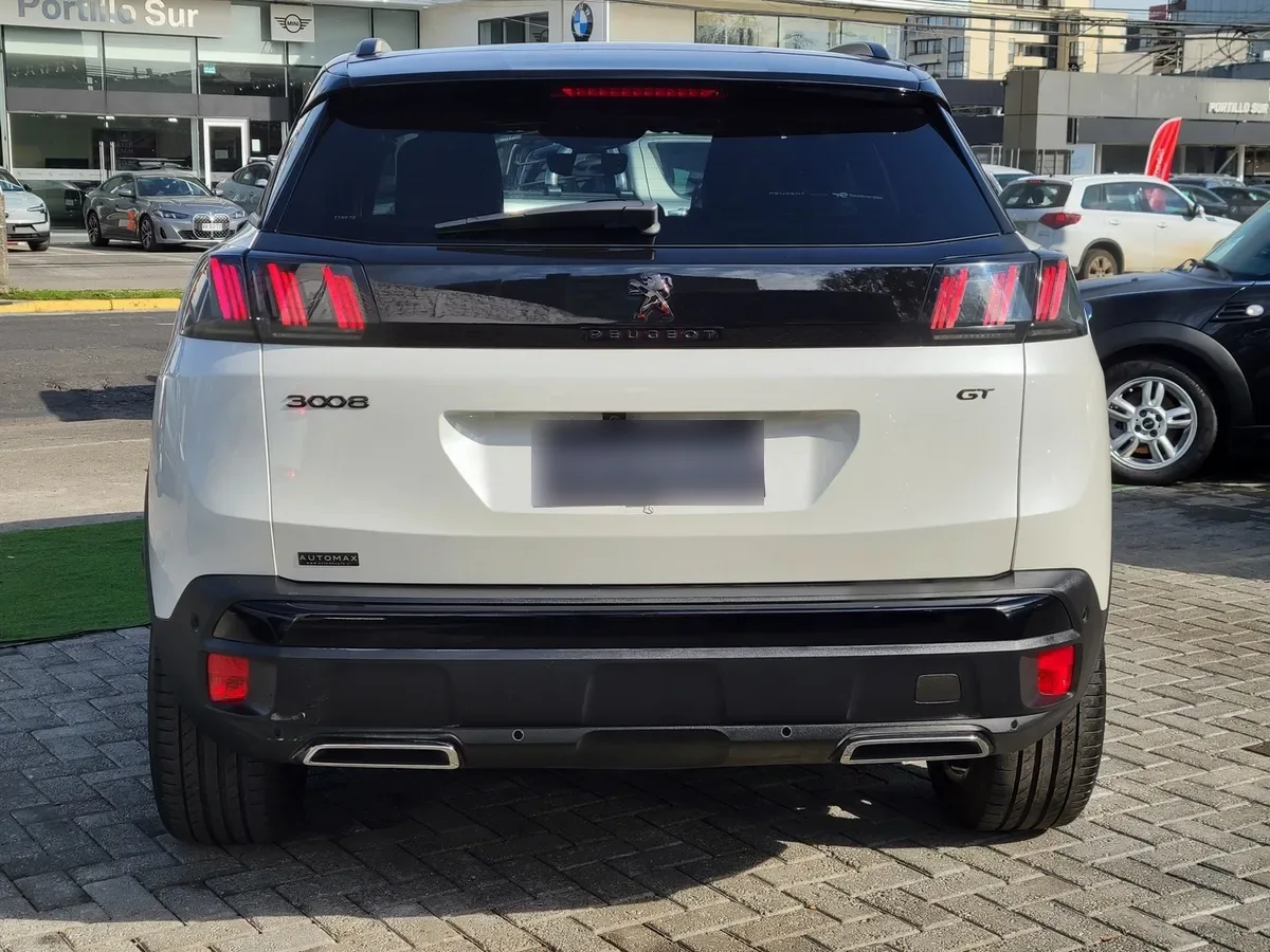 PEUGEOT 3008 1.6 Gt Black Pack Puretech Eat8 At año 2025