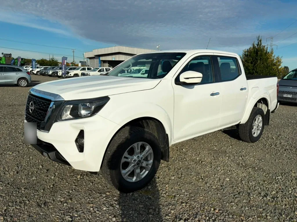 Nissan Navara D Cab Mt 4x4 2.3 Xe año 2023