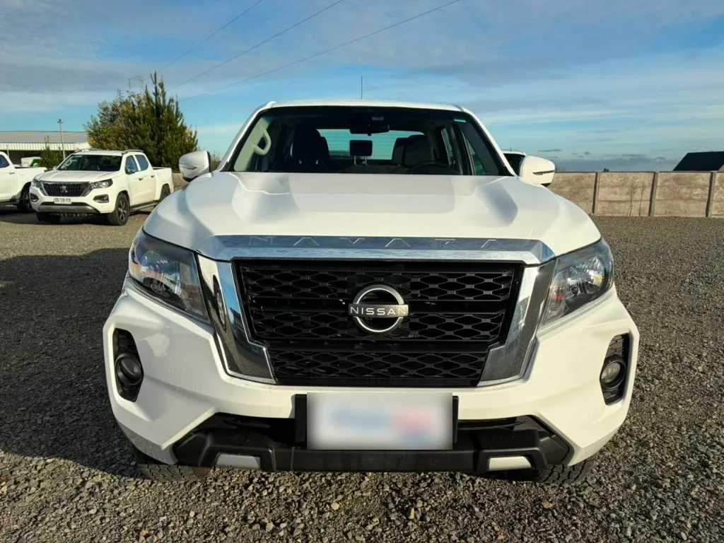 Nissan Navara D Cab Mt 4x4 2.3 Xe año 2023