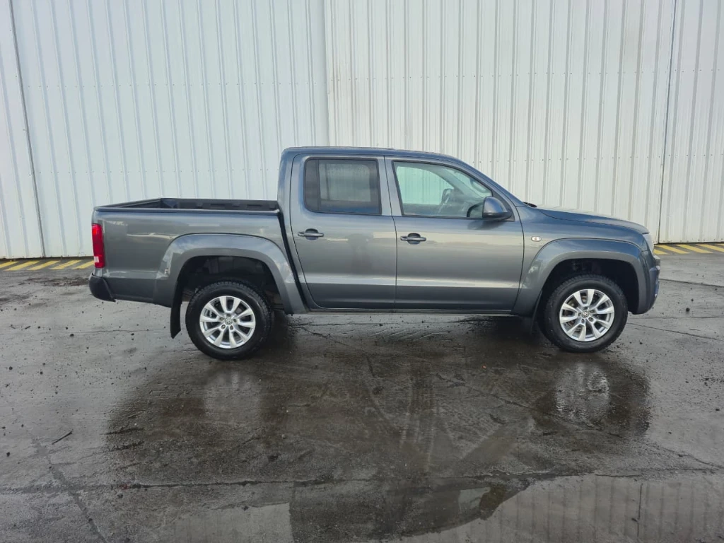 Volkswagen Amarok Dcab Tdi 4x4 Trendline 2.0 año 2023