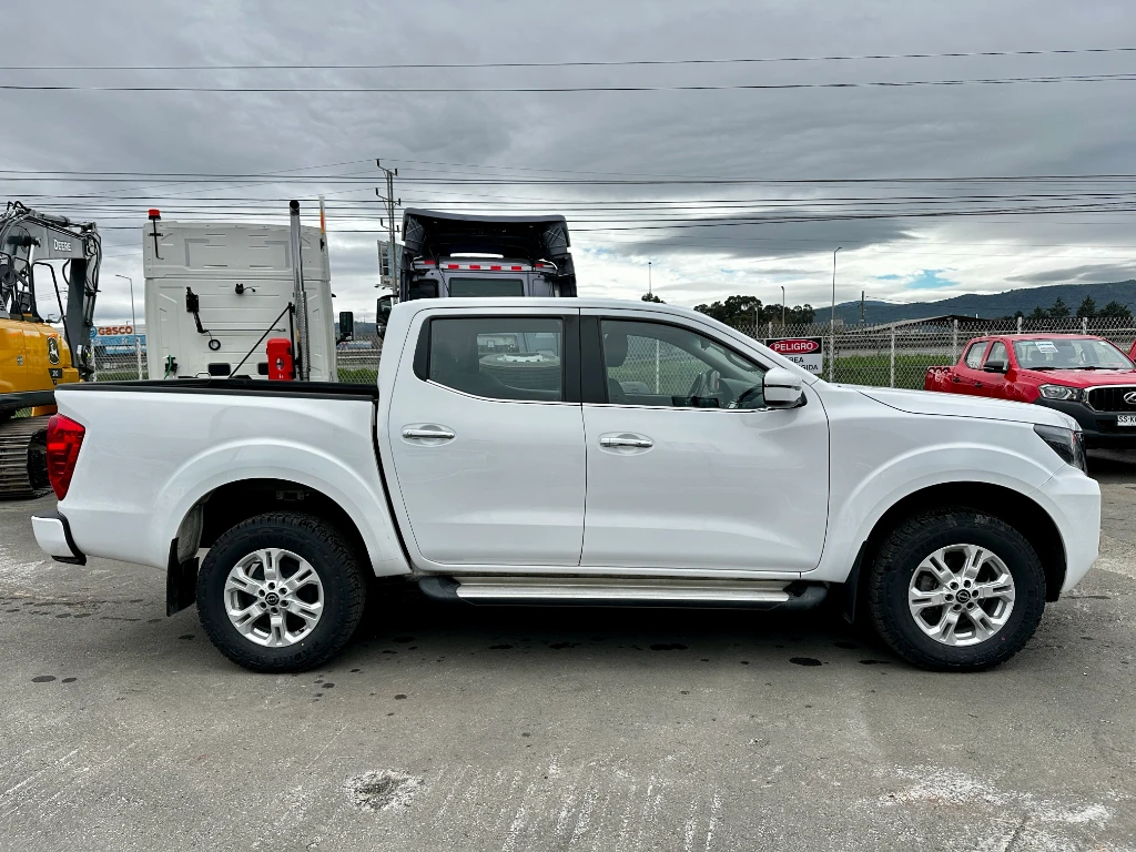 Nissan Navara Navara Dc 4x2 2.3tdi Xe año 2023