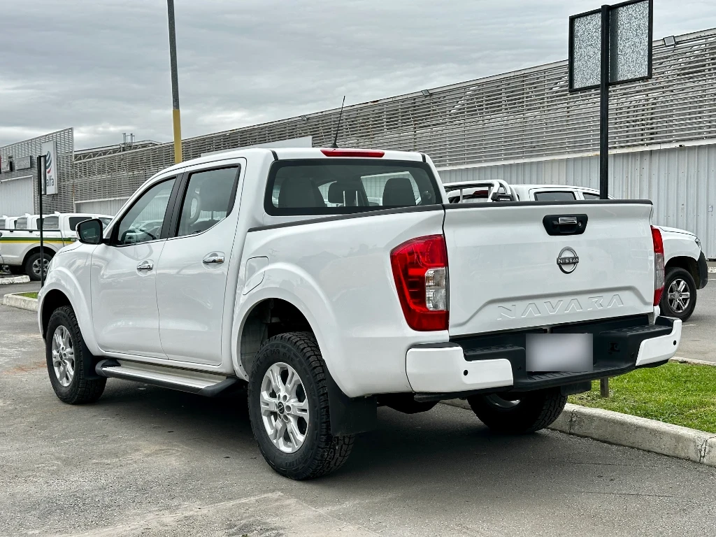 Nissan Navara Navara Dc 4x2 2.3tdi Xe año 2023