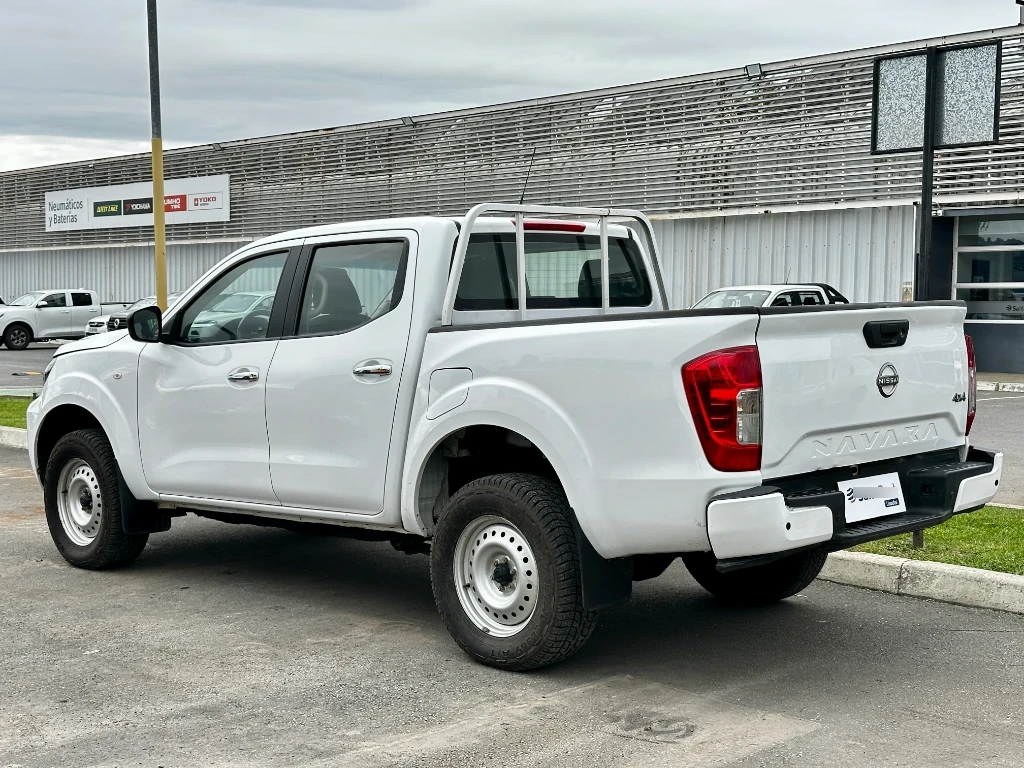 Nissan Navara Navara Dc 4x4 2.3 Tdi Se año 2023