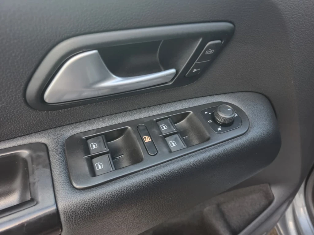 Volkswagen Amarok Dcab Tdi 4x4 Trendline 2.0 año 2023