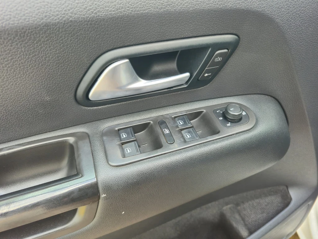 Volkswagen Amarok Dcab Tdi 4x4 Trendline 2.0 año 2023