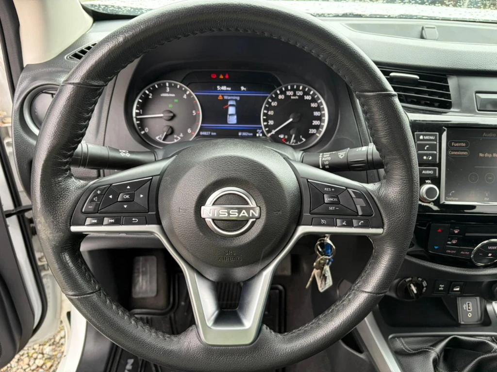 Nissan Navara D Cab Mt Xe 4x4 2.3 año 2023
