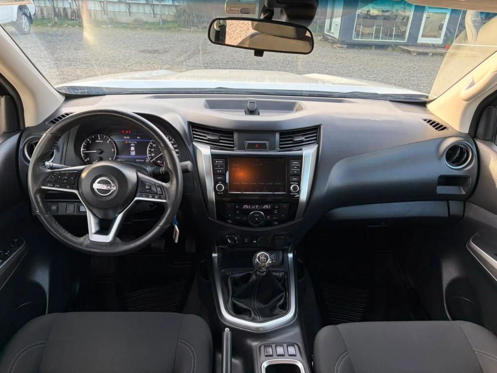 Nissan Navara D Cab Mt 4x4 2.3 Xe año 2023