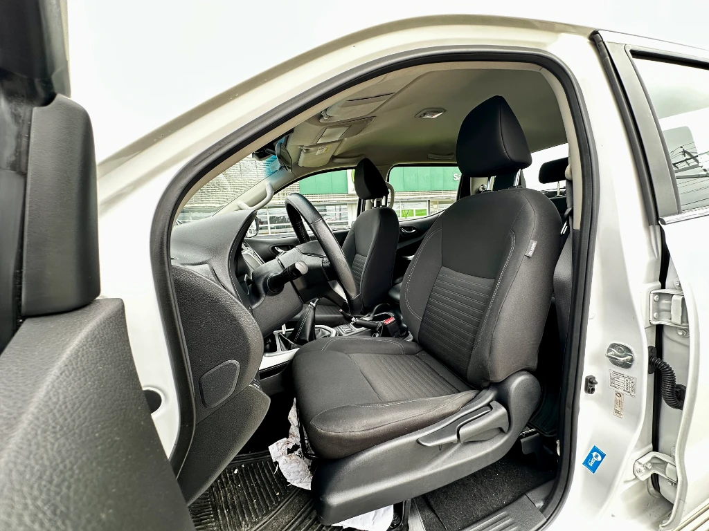 Nissan Navara Navara Dc 4x2 2.3tdi Xe año 2023