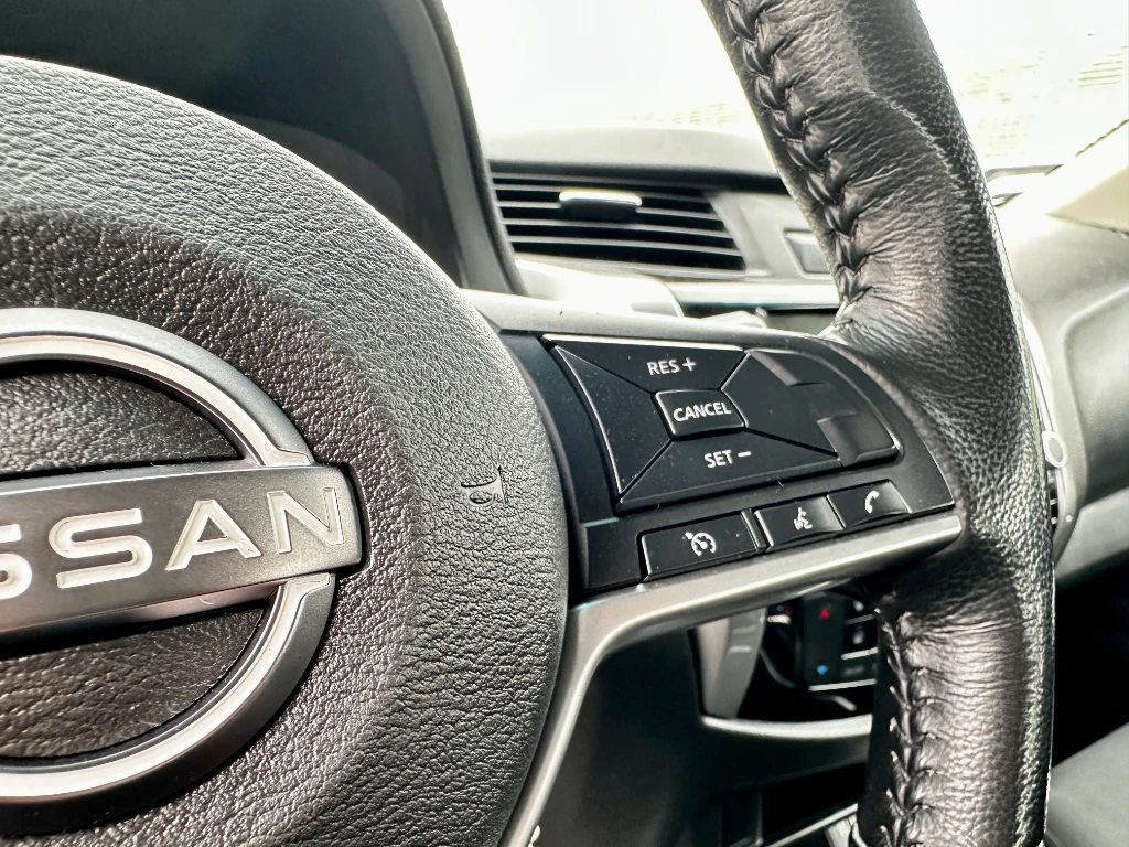 Nissan Navara Navara Dc 4x2 2.3tdi Xe año 2023